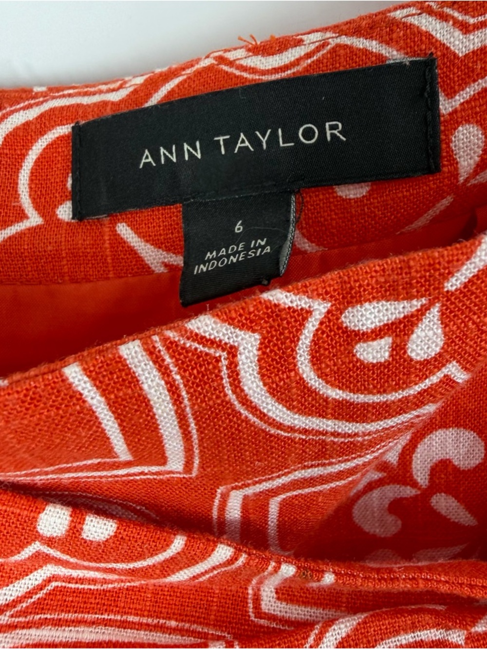 Ann Taylor Orange and White Geometric Tie-Waist Pencil Skirt - Picture 4 of 10